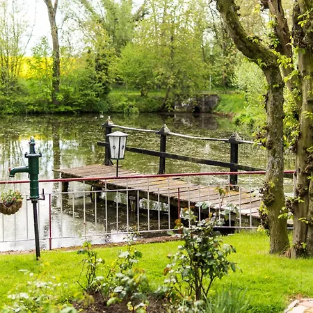 Lake-view In With Garden Klein Pravtshagen