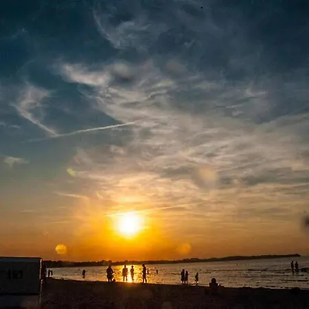 Daire Lake-view In With Garden