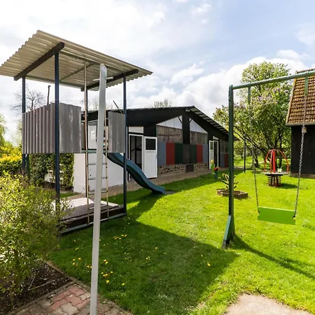 Lake-view In With Garden Klein Pravtshagen