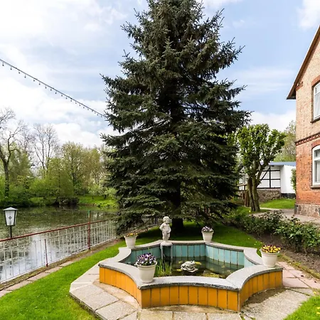 Апартаменты Lake-view In With Garden